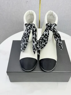 Alternative view of CHANEL Booties Calfskin Leather White-Black EU35-39 C40202609110594