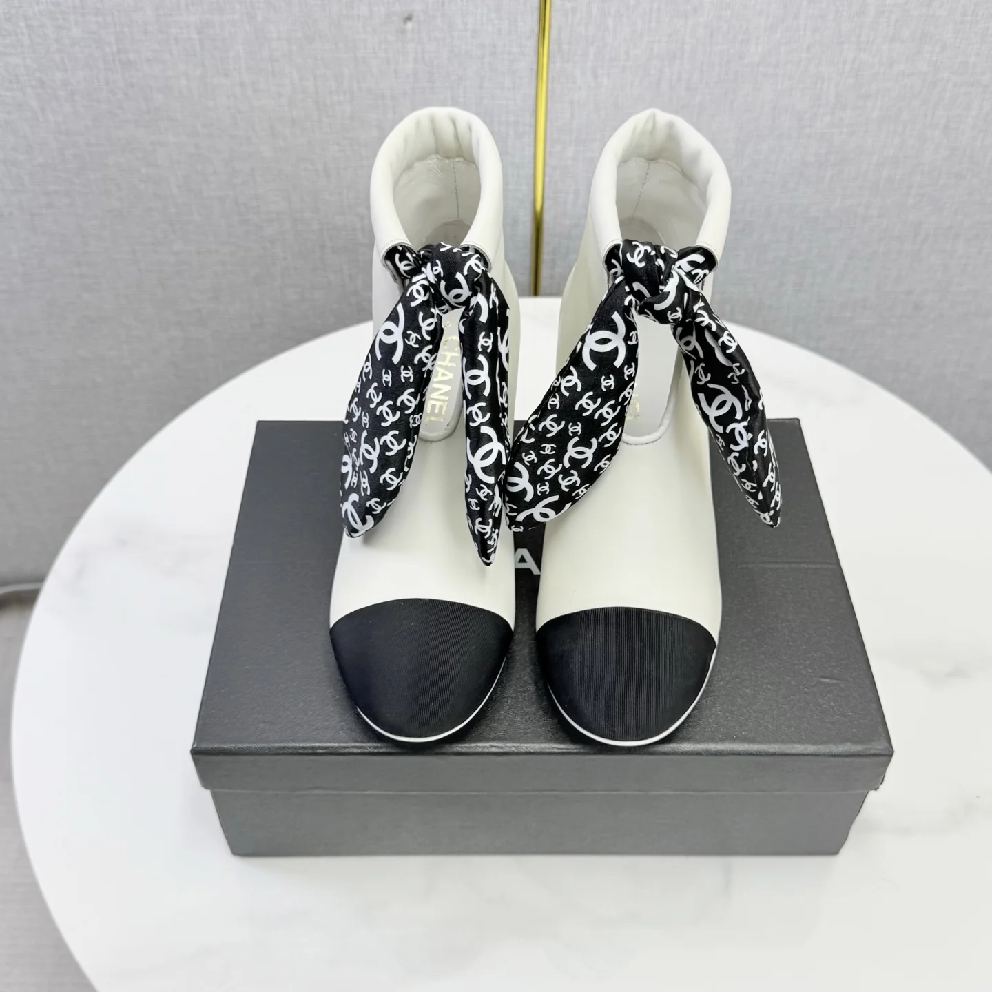 CHANEL Booties Calfskin Leather White-Black EU35-39 C40202609110594 - Image 2