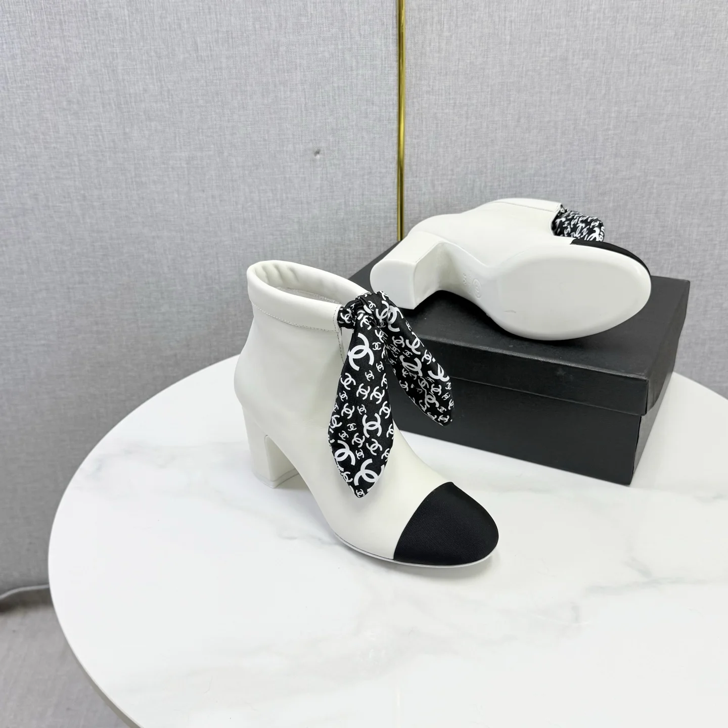 CHANEL Booties Calfskin Leather White-Black EU35-39 C40202609110594 - Image 8