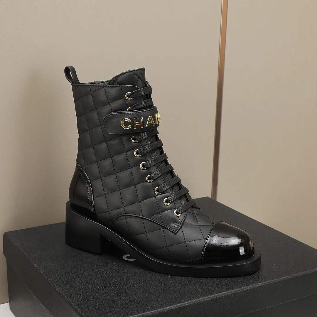 CHANEL Boots Black-Gold C10202609111248 - Image 4