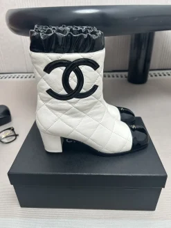 CHANEL Boots Calf Leather White-Black EU35-41 D50202609111992