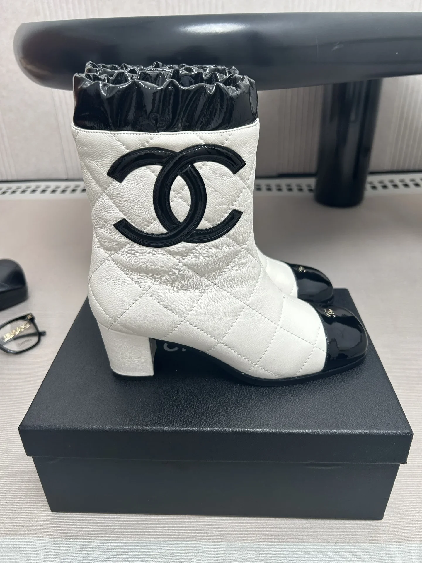CHANEL Boots Calf Leather White-Black EU35-41 D50202609111992