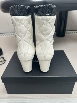 Alternative view of CHANEL Boots Calf Leather White-Black EU35-41 D50202609111992
