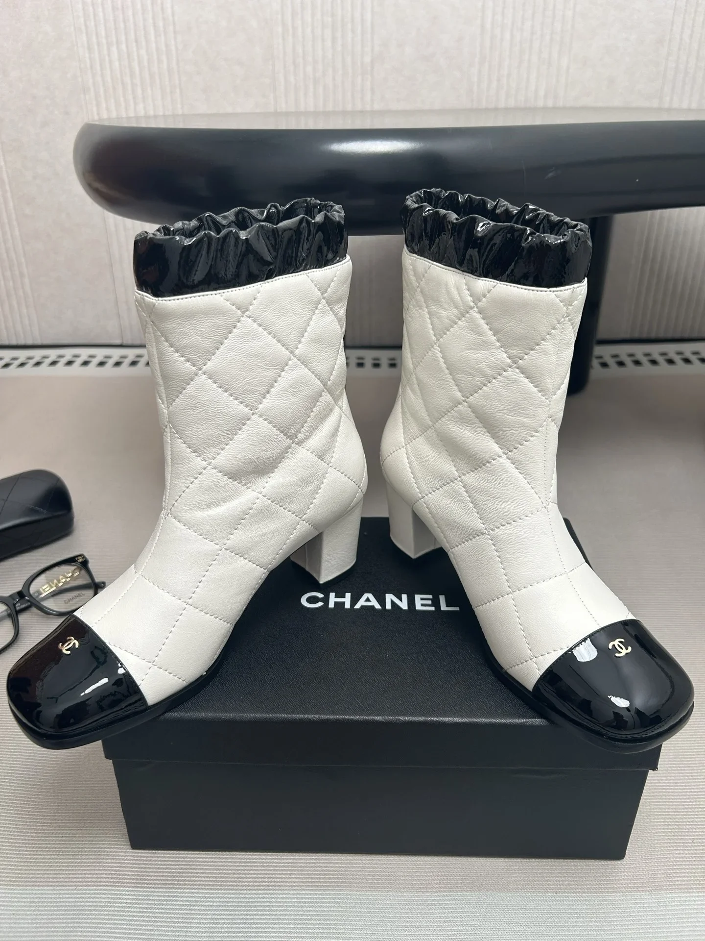 CHANEL Boots Calf Leather White-Black EU35-41 D50202609111992 - Image 7