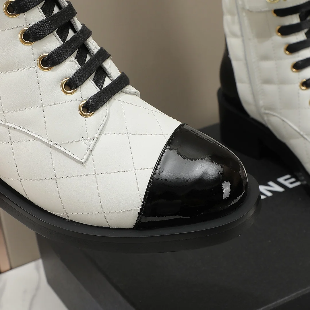 CHANEL Boots Calfskin Leather White-Black EU35-40 C10202609111249 - Image 9