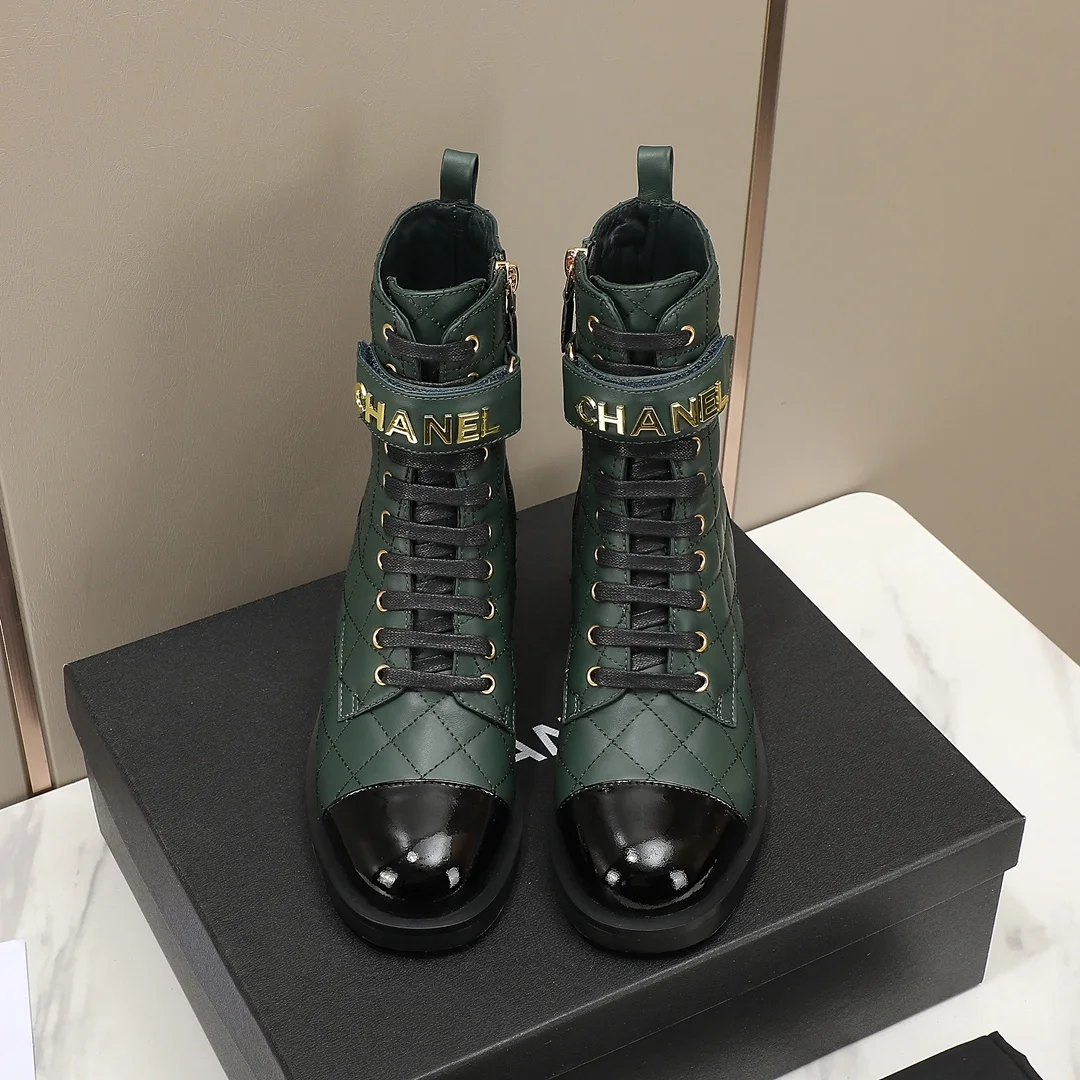 CHANEL Boots Green-Black C10202609111252 - Image 3