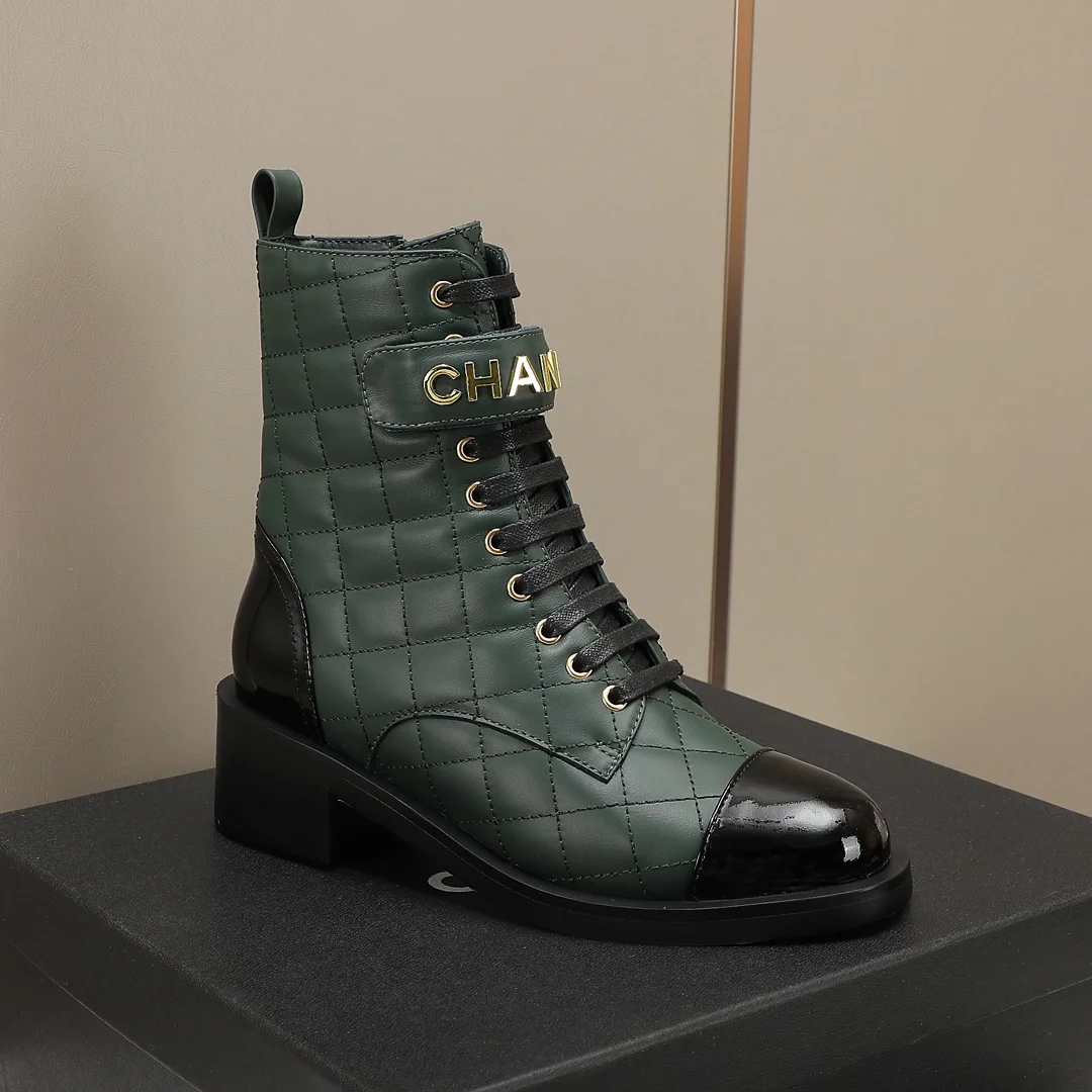 CHANEL Boots Green-Black C10202609111252 - Image 4