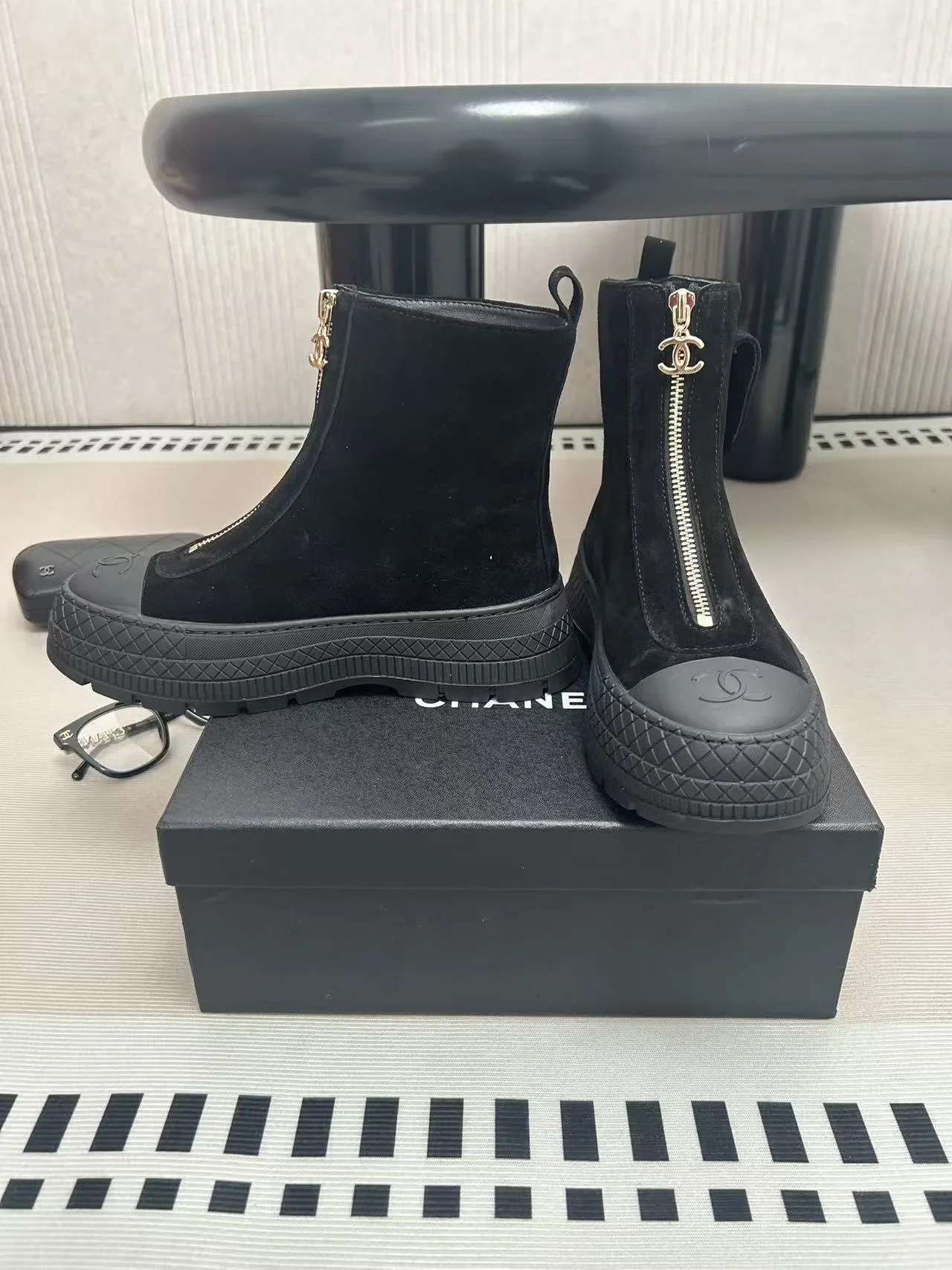 CHANEL Boots Suede Leather Black-Gold EU35-39 C60202609111991 - Image 3