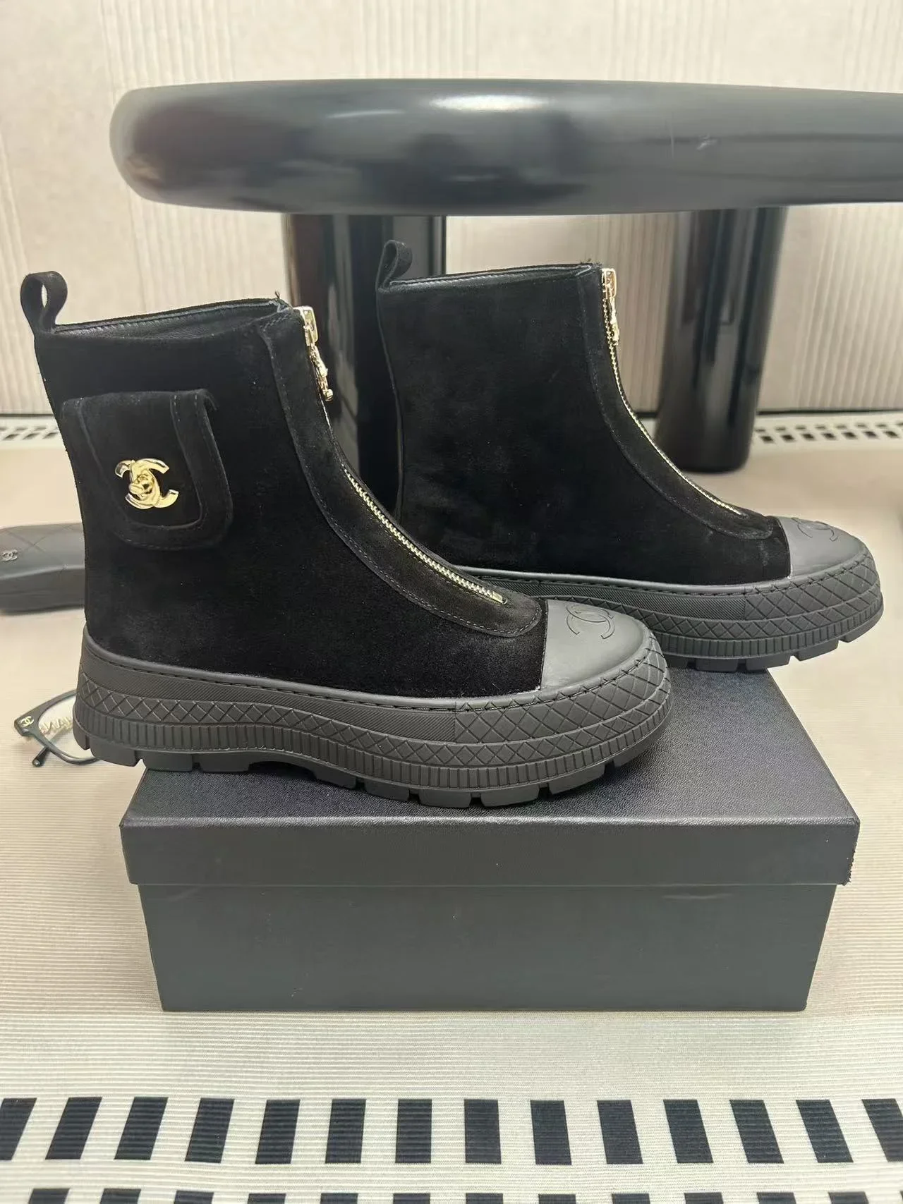 CHANEL Boots Suede Leather Black-Gold EU35-39 C60202609111991 - Image 6
