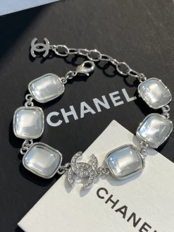 CHANEL Bracelets Crystal Resin One Size G0202609070064