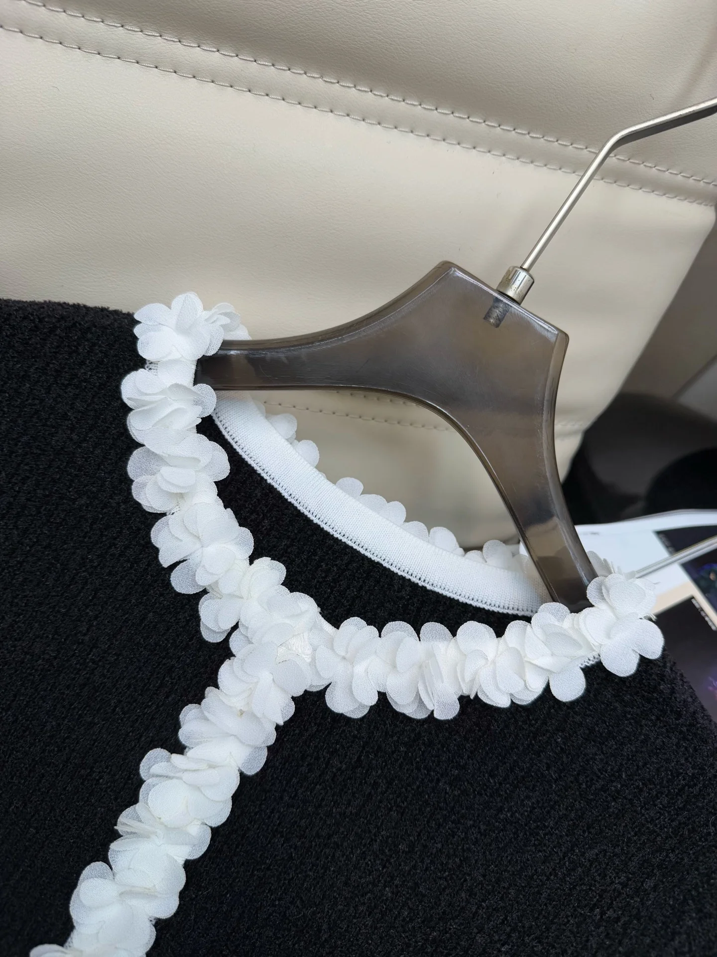 CHANEL Dresses Black-White S-XL C90202609060244 - Image 3