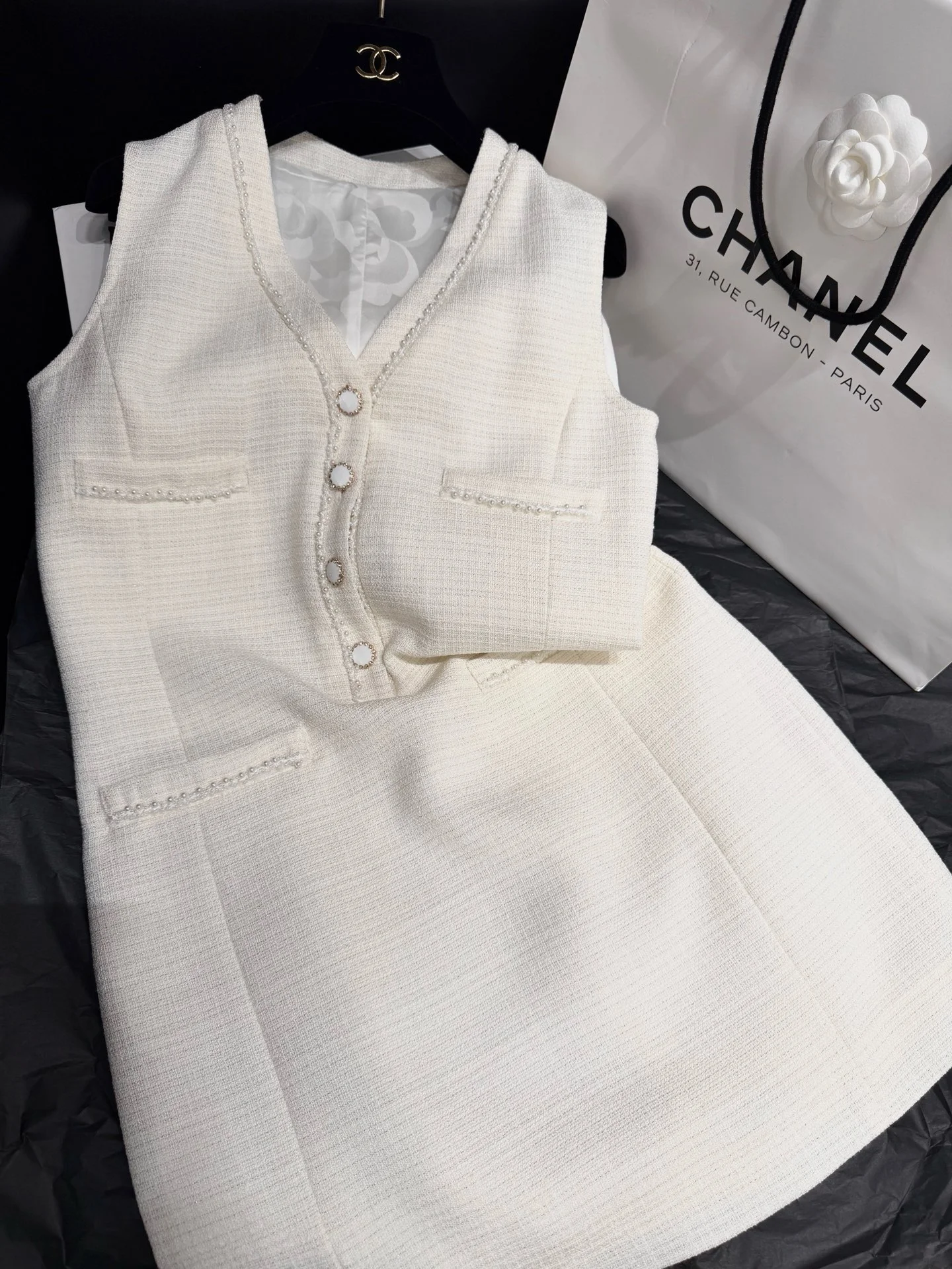 CHANEL Dresses Shiny Fabric White S-L C15202609063084 - Image 6