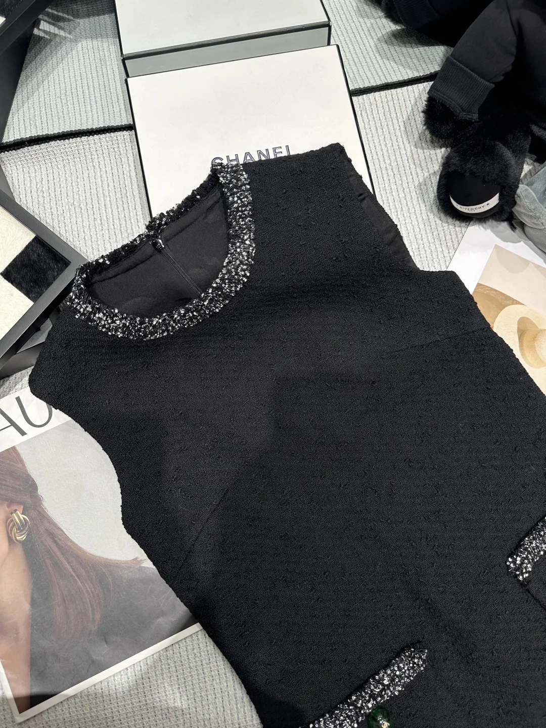 CHANEL Dresses Tweed Black-Silver S-M-L C55202609060334 - Image 2