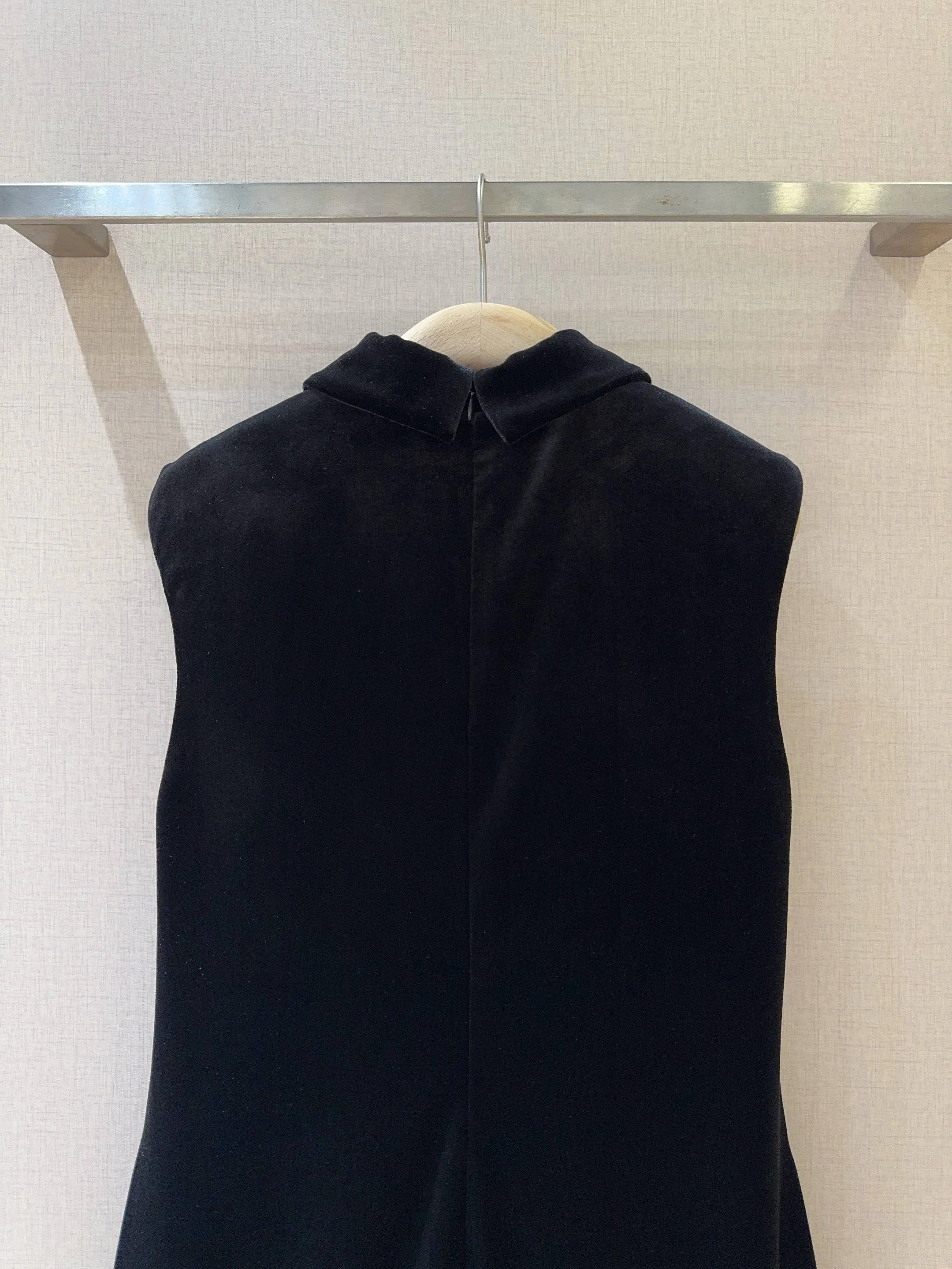 CHANEL Dresses Velvet Fabric Black S-XL C40202609060131 - Image 5