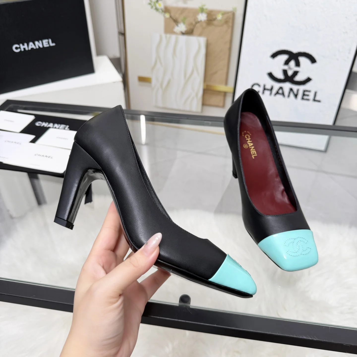 CHANEL Flats Black-Turquoise B70202609110268