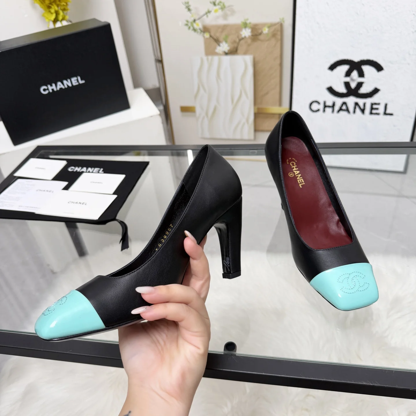 CHANEL Flats Black-Turquoise B70202609110268 - Image 2