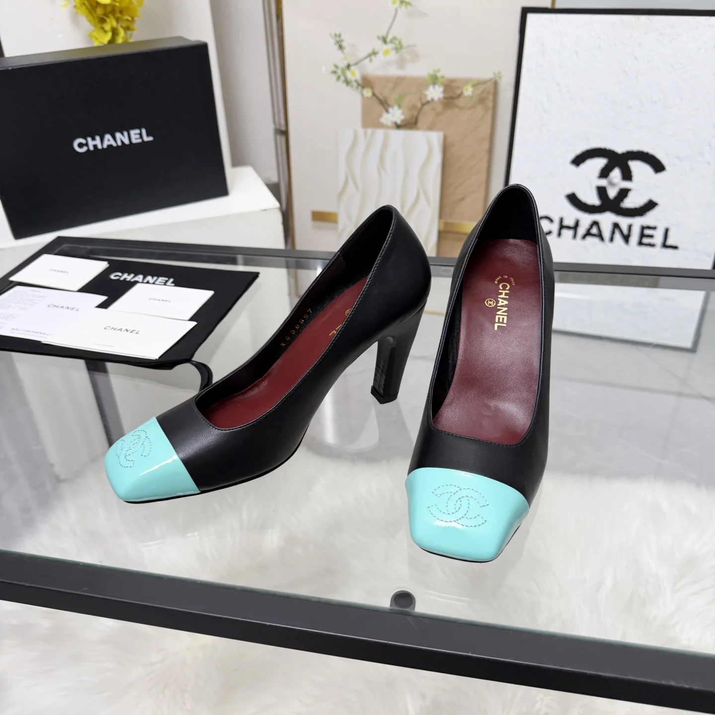 CHANEL Flats Black-Turquoise B70202609110268 - Image 5