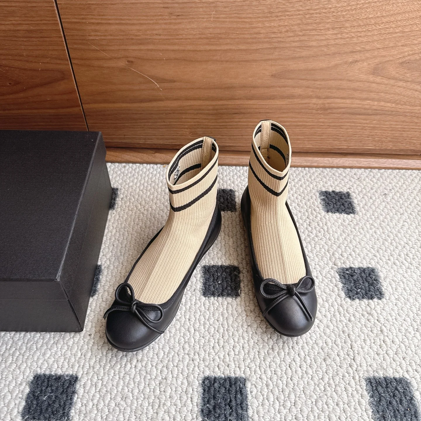 CHANEL Flats Lamb Leather Knit Black-Beige EU35-41 B40202609110225