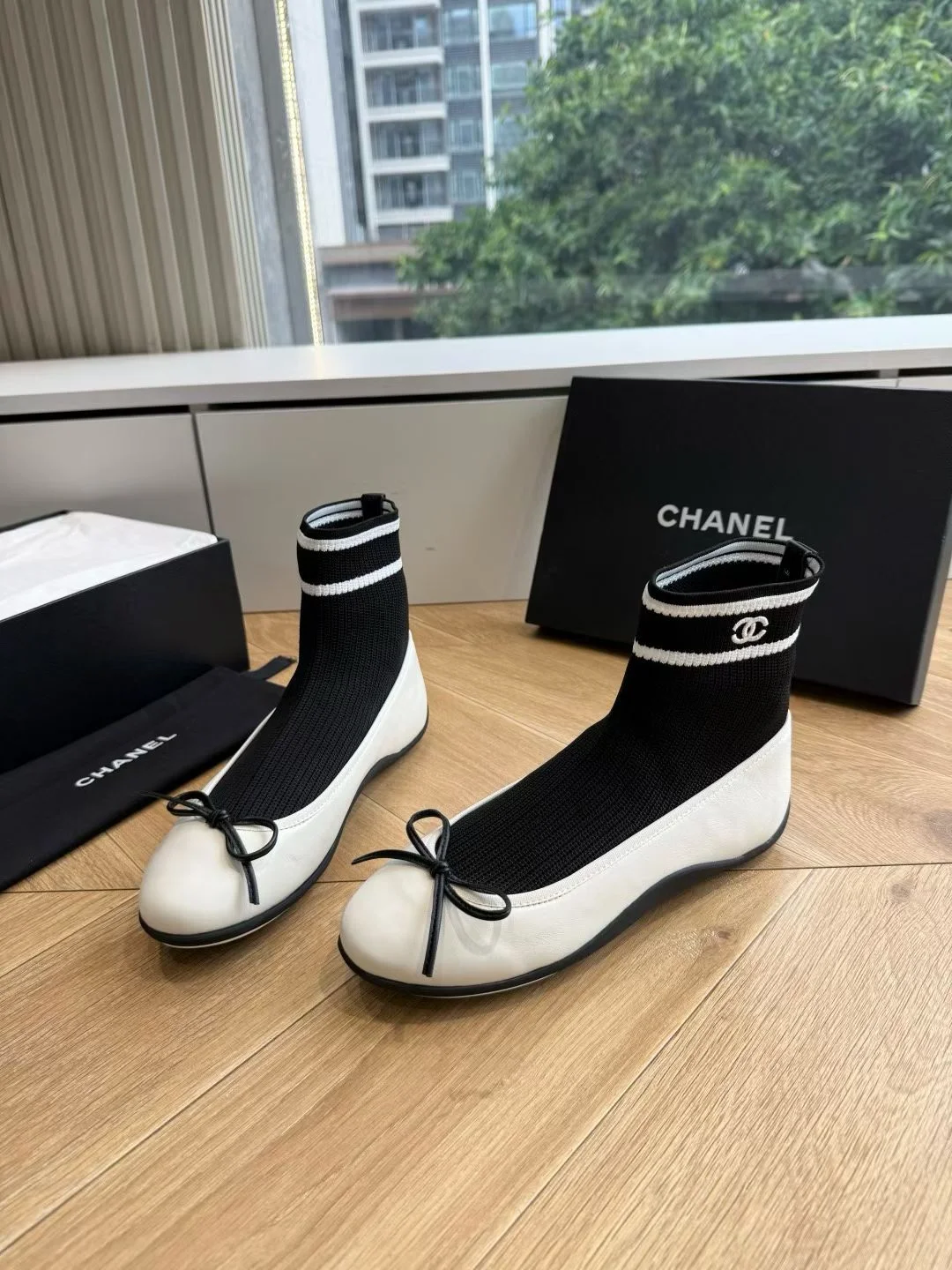 CHANEL Flats Lamb Leather Knit White-Black EU35-41 B40202609110229 - Image 2