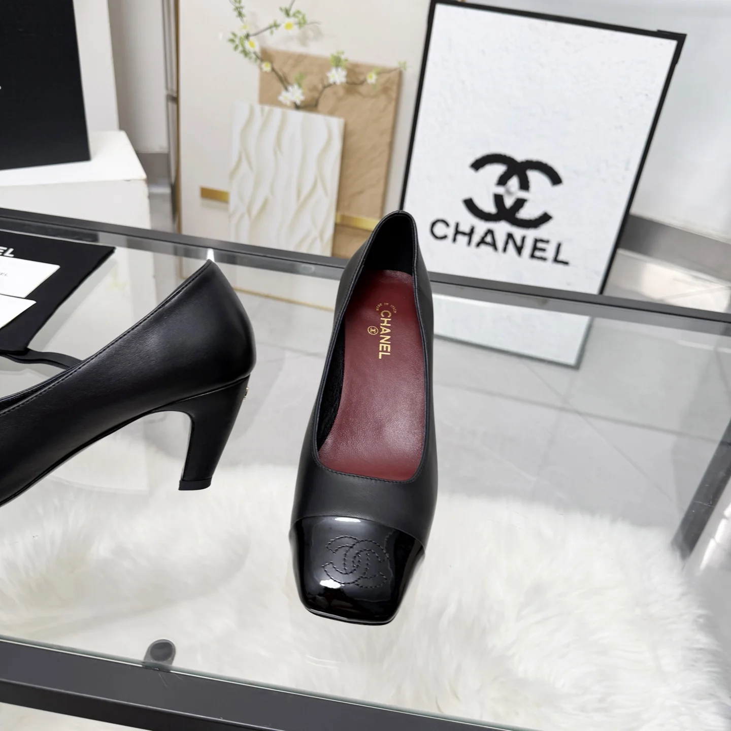CHANEL Flats Patent Lamb Leather Black-Red EU35-41 B70202609110265 - Image 4