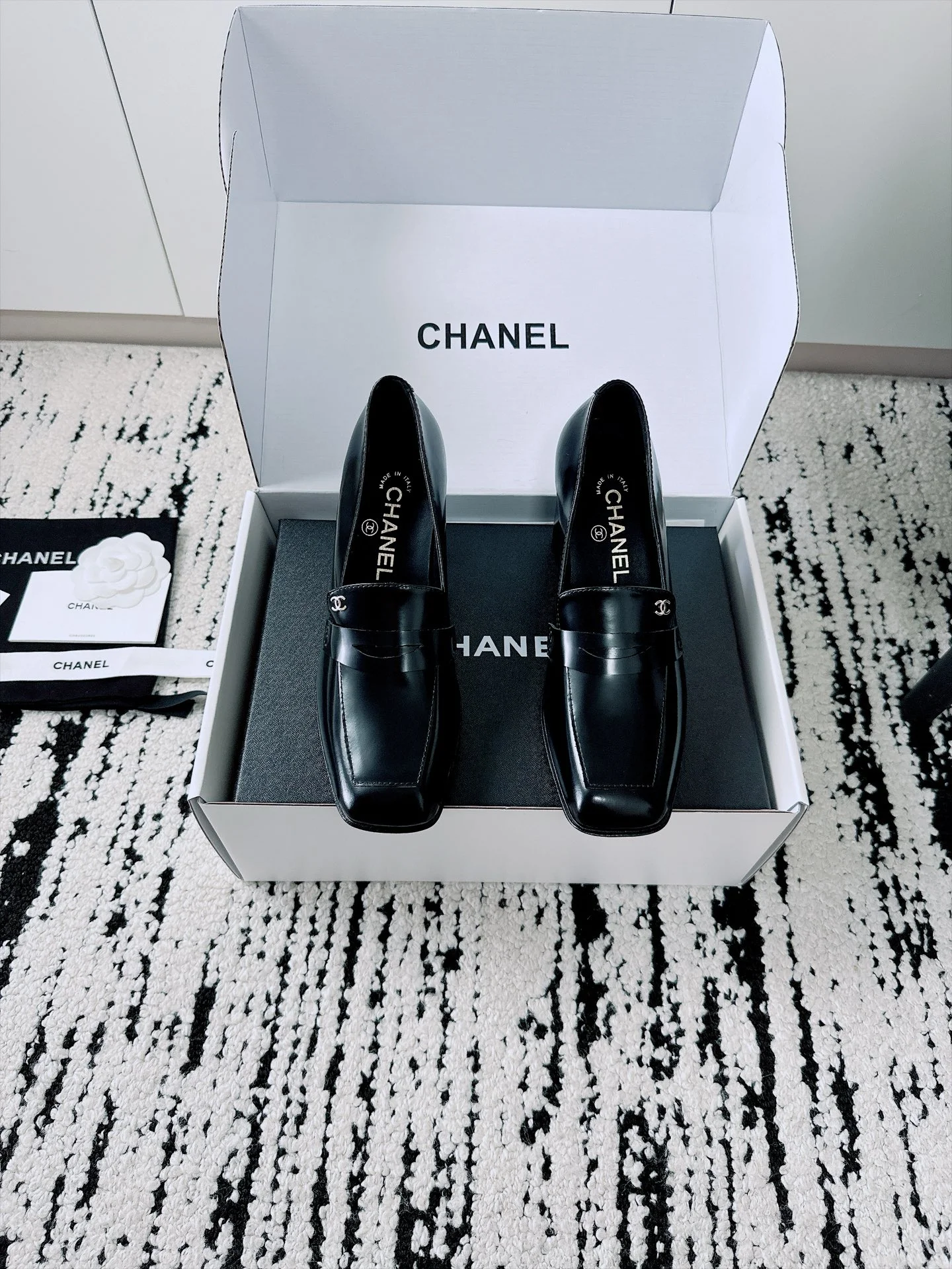 CHANEL Heels Black B80202609110533 - Image 4