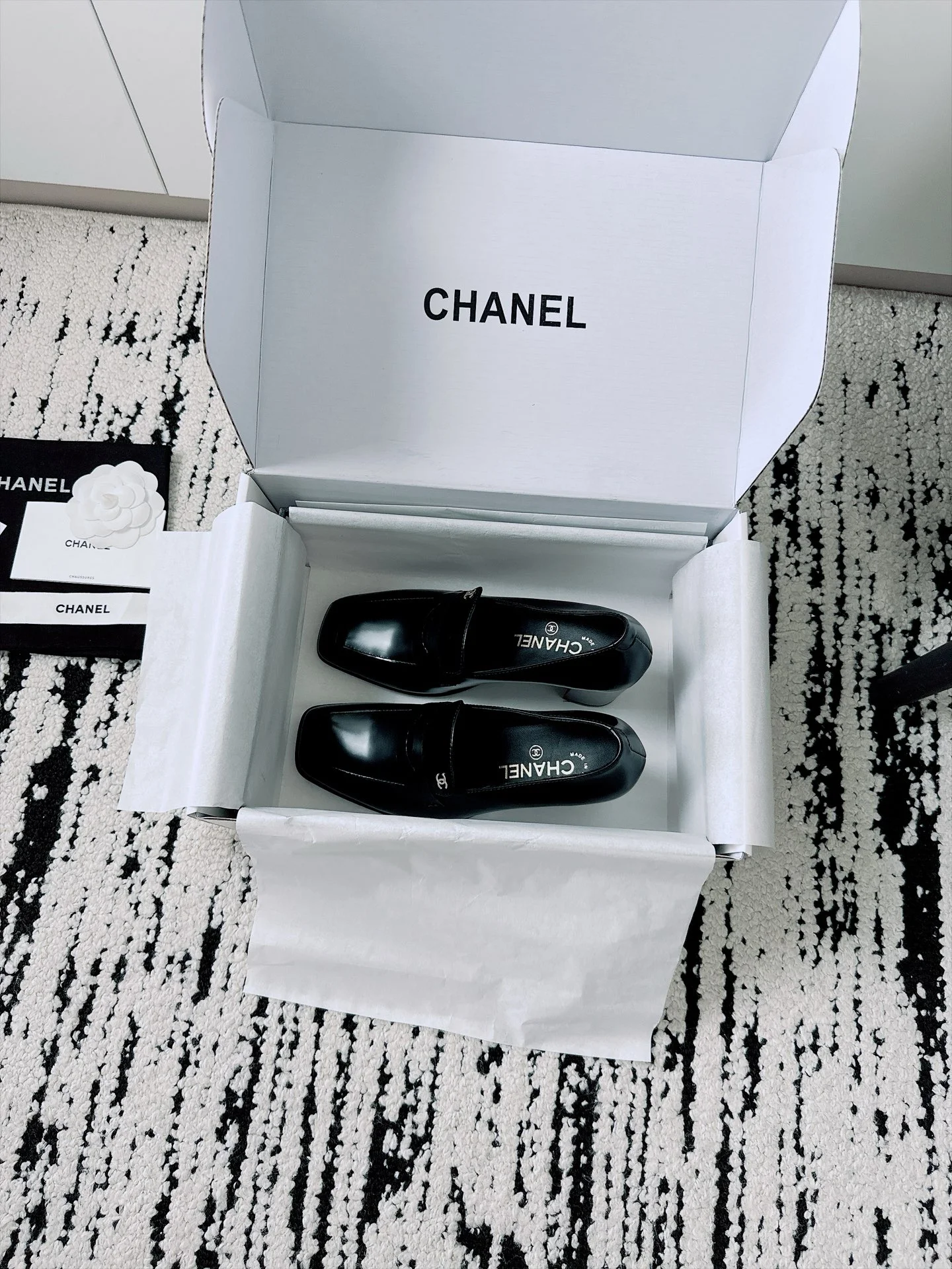 CHANEL Heels Black B80202609110533 - Image 7
