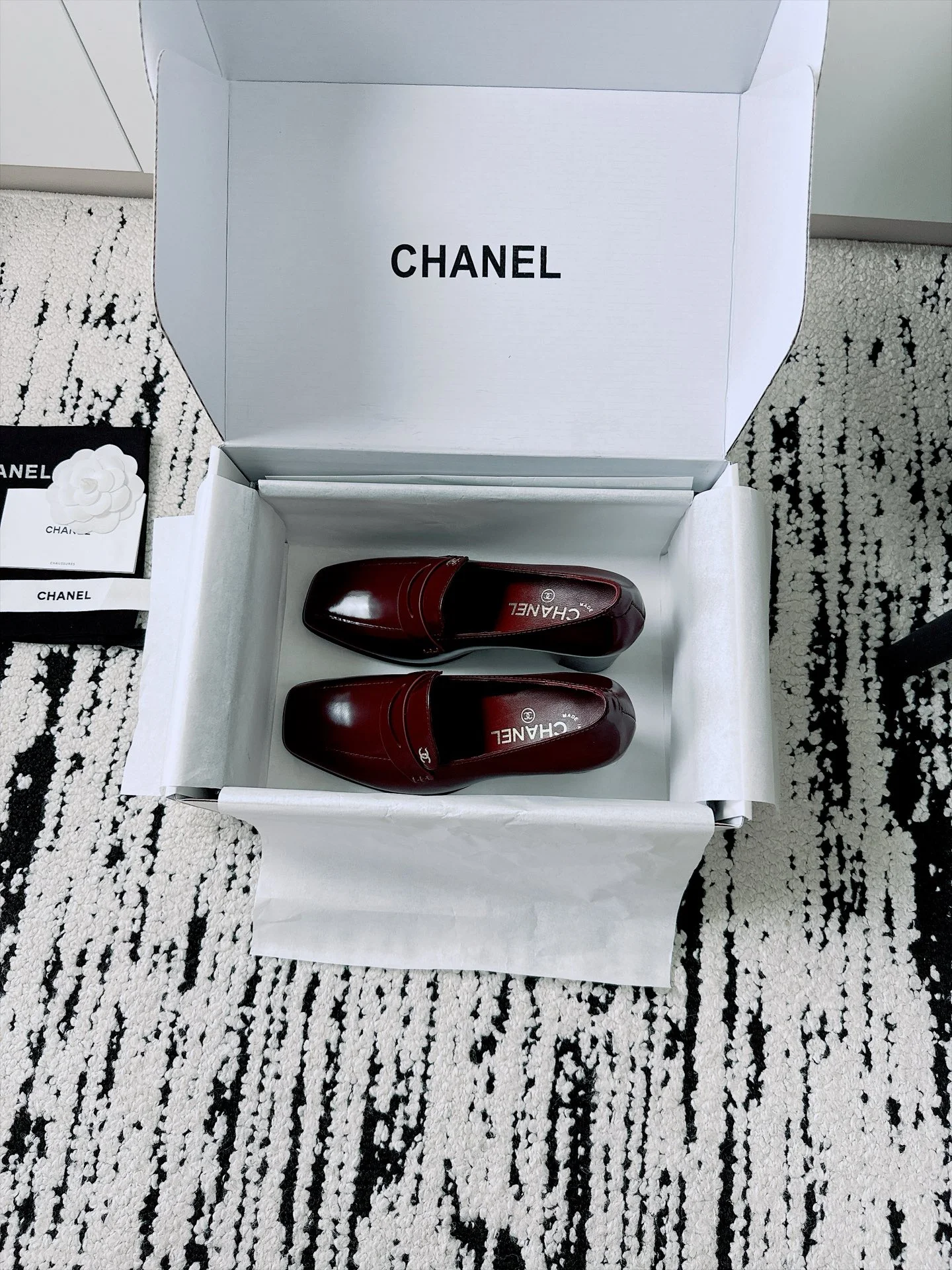 CHANEL Heels Patent Lamb Leather Burgundy-Black EU35-41 B80202609110534 - Image 7