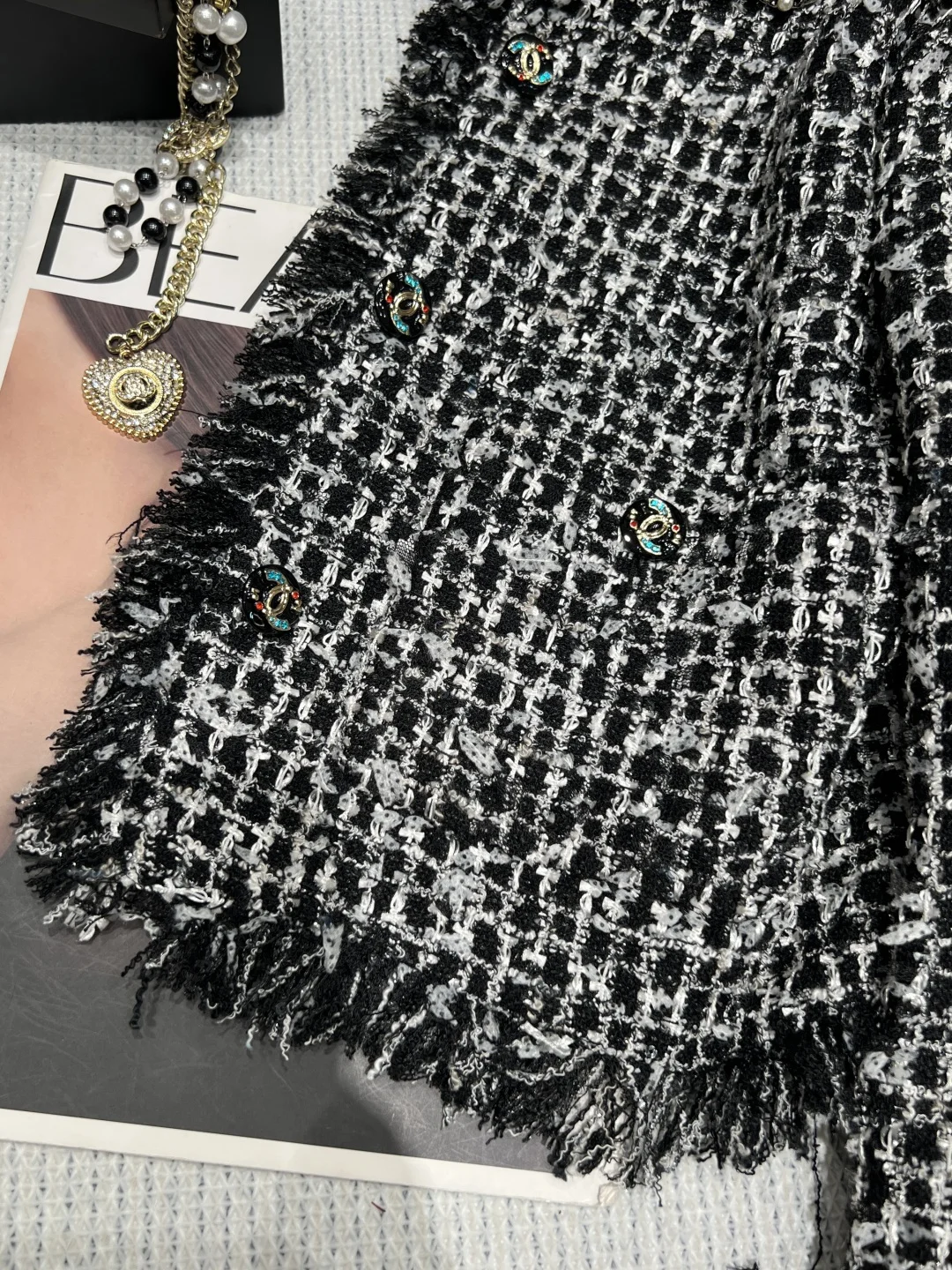 CHANEL Jackets Black-White S-L C95202609060335 - Image 6