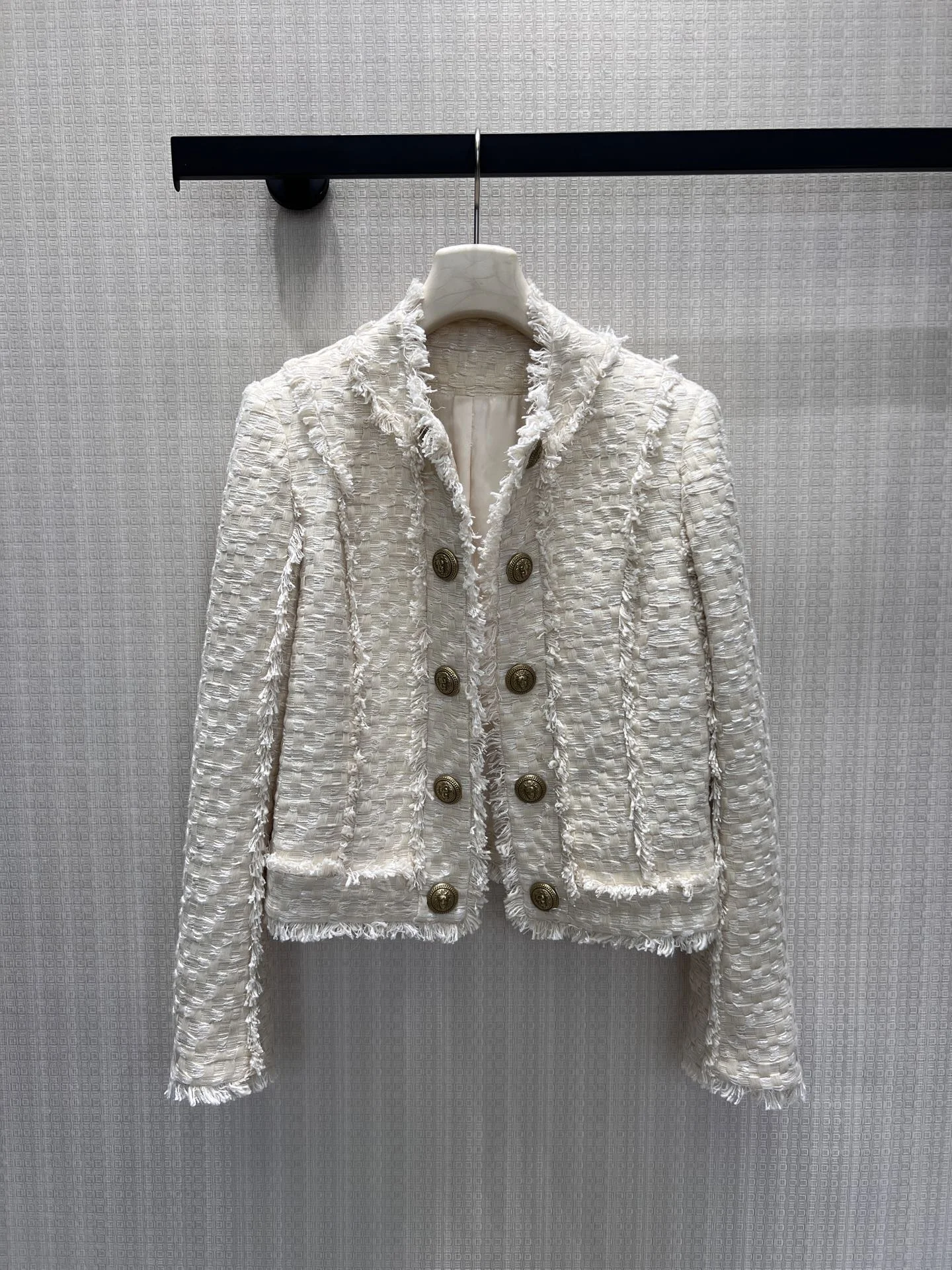 CHANEL Jackets Cream-Gold S-L D35202609062519