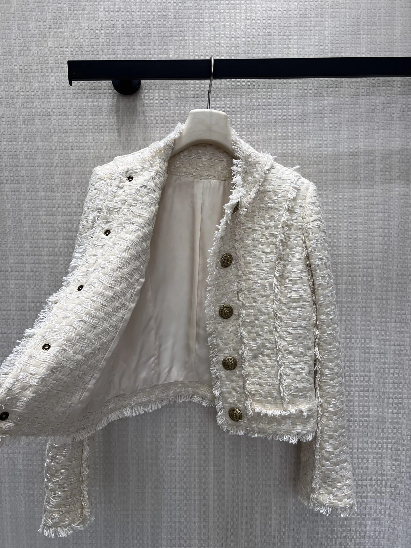 CHANEL Jackets Cream-Gold S-L D35202609062519 - Image 2