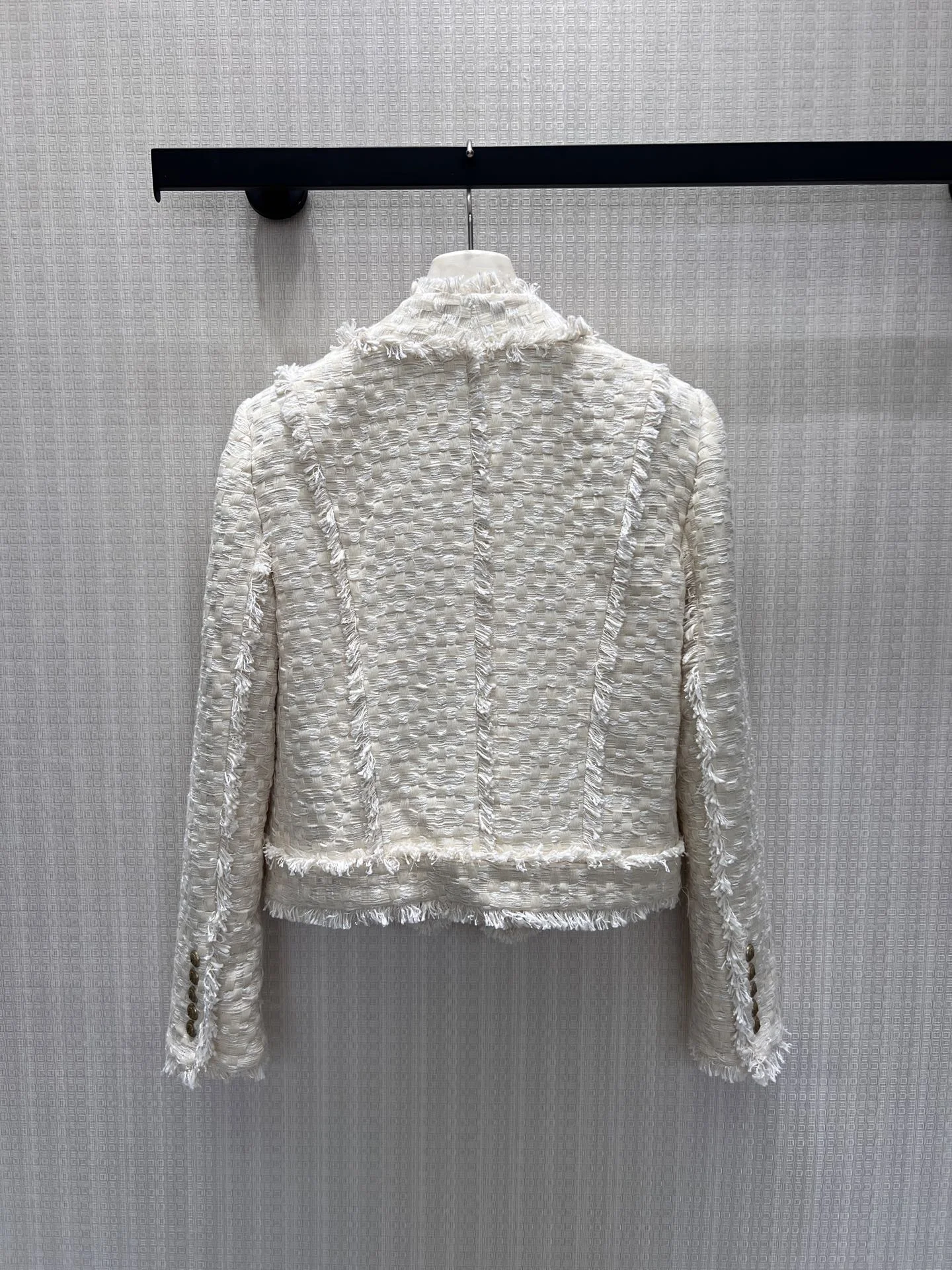 CHANEL Jackets Cream-Gold S-L D35202609062519 - Image 3