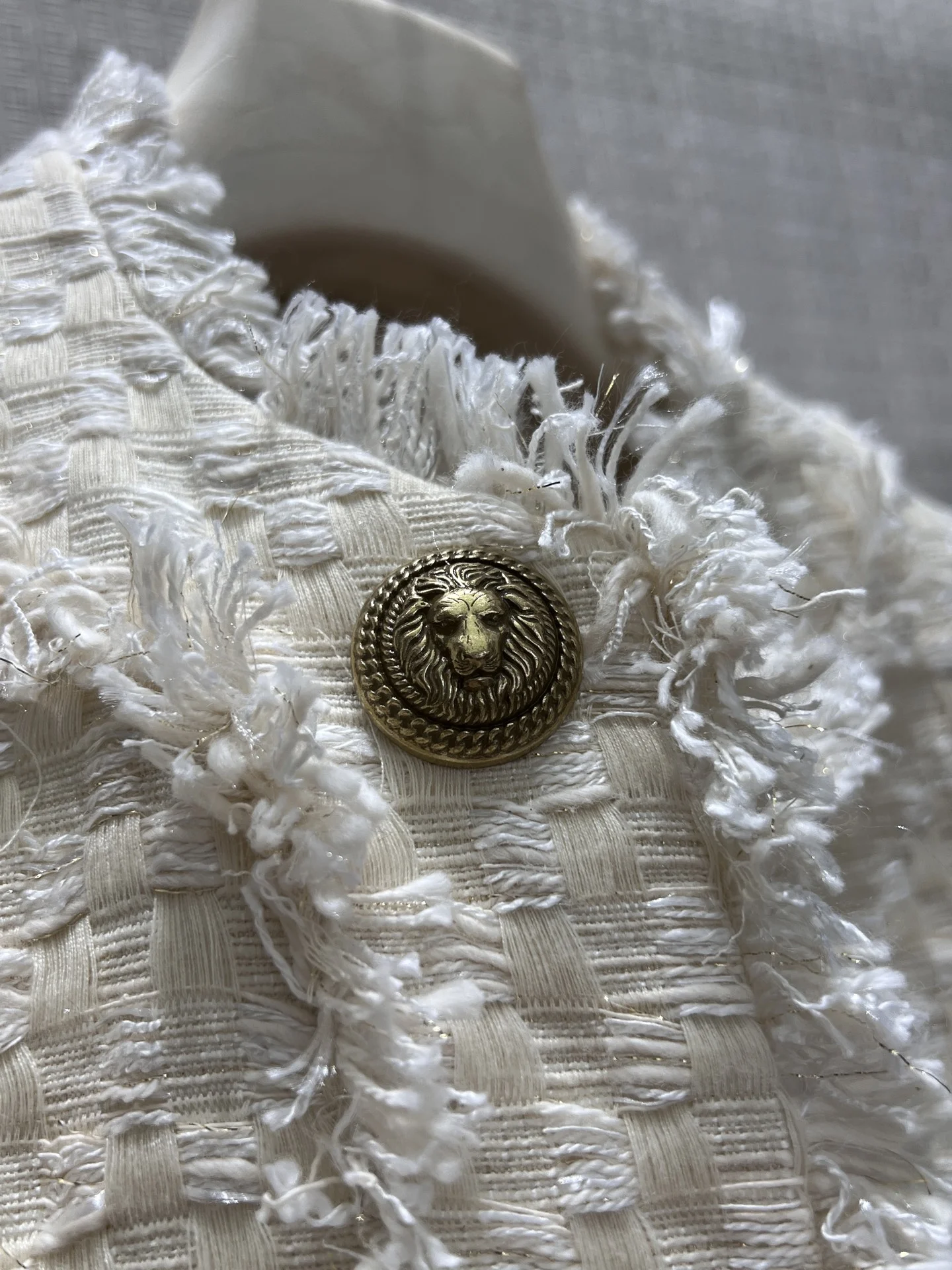 CHANEL Jackets Cream-Gold S-L D35202609062519 - Image 6