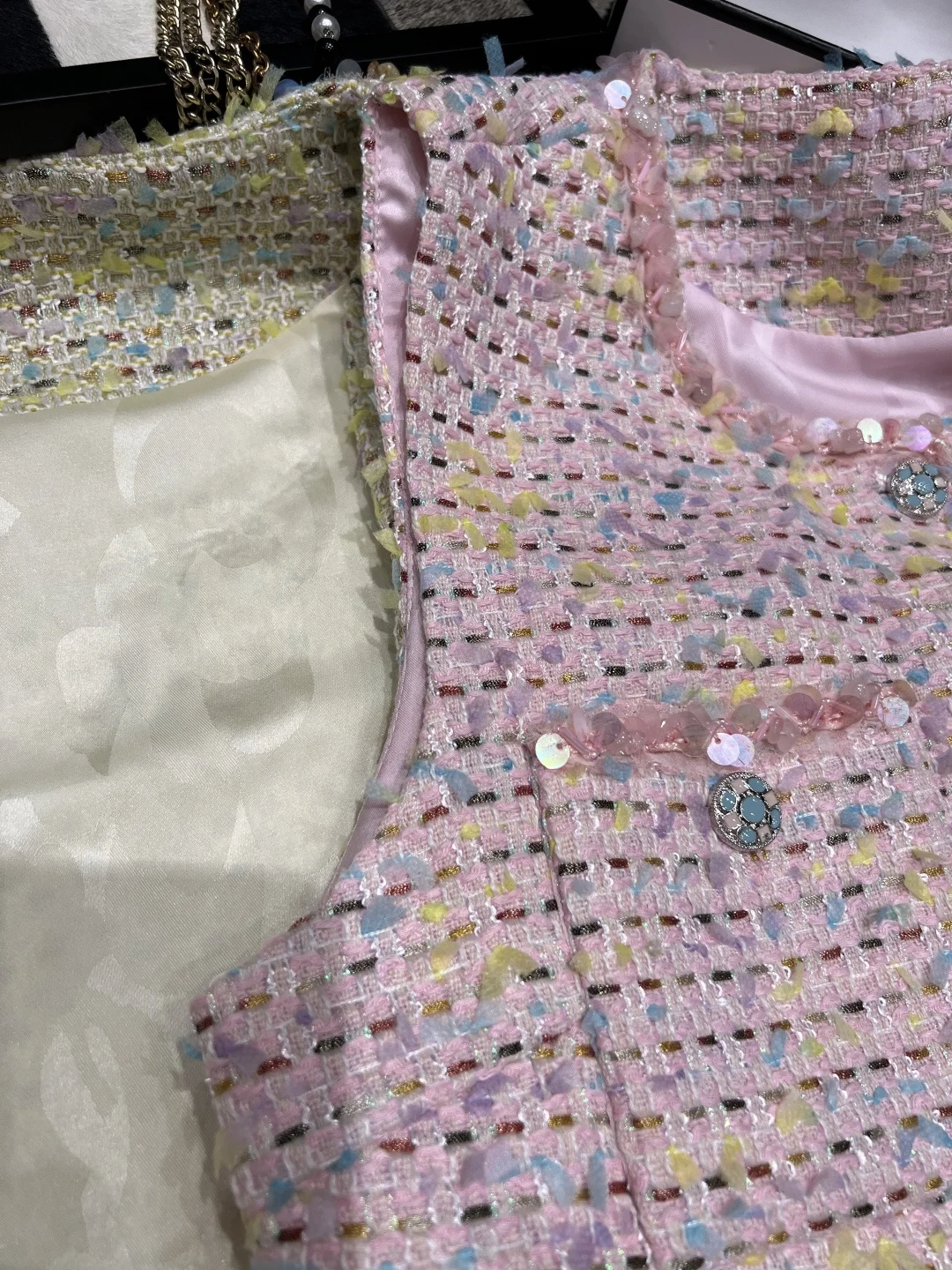 CHANEL Jackets Pink-Yellow S-L B40202609063064 - Image 4