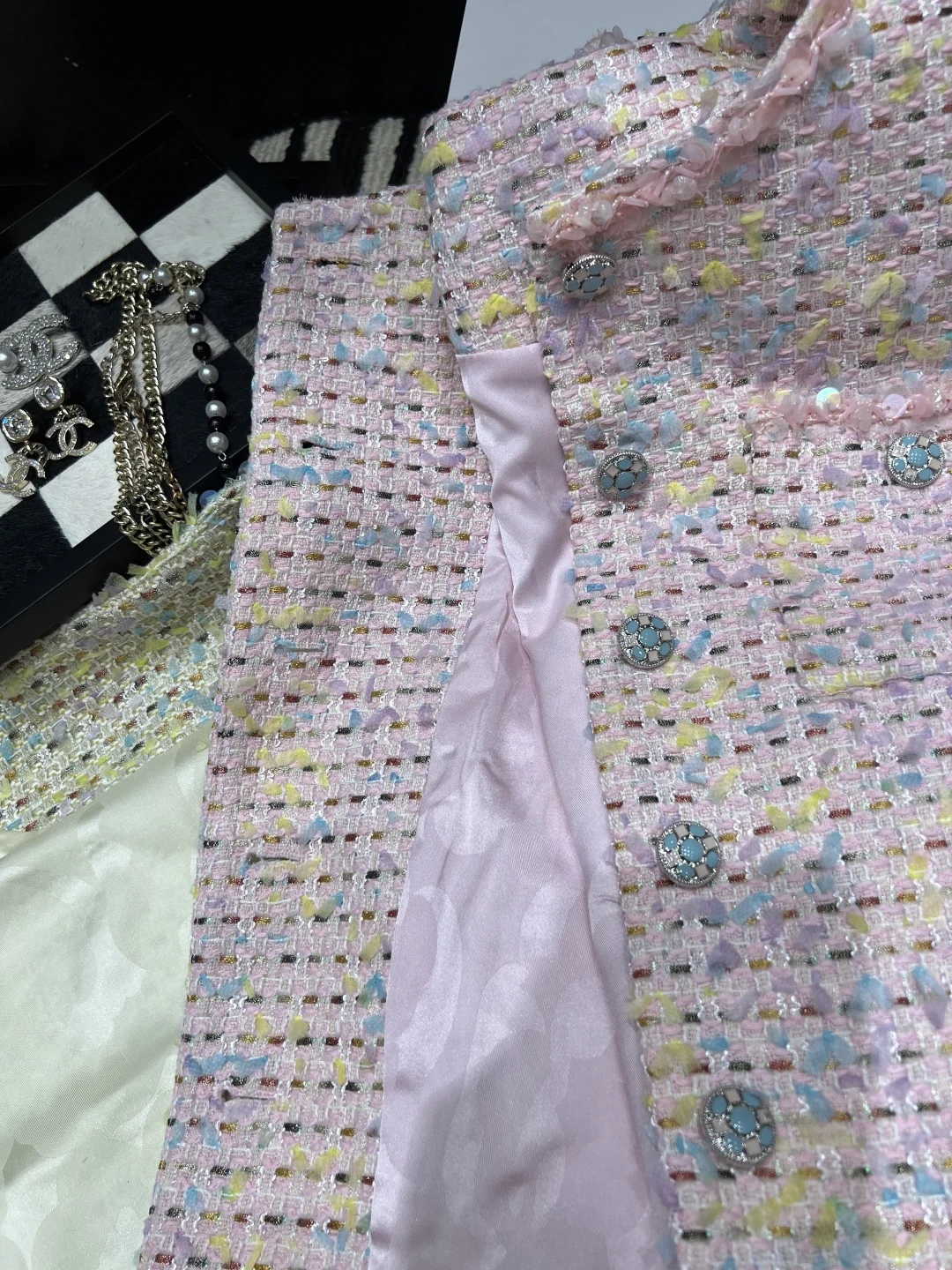 CHANEL Jackets Pink-Yellow S-L B40202609063064 - Image 6