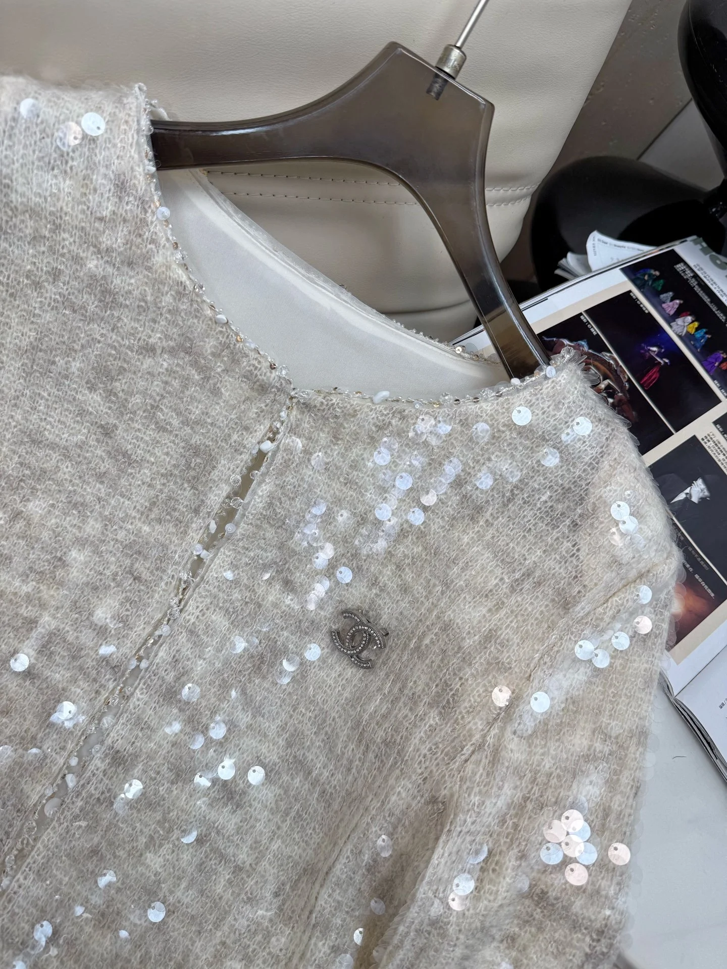 CHANEL Jackets Sequins White-Silver S-L B40202609061483 - Image 5