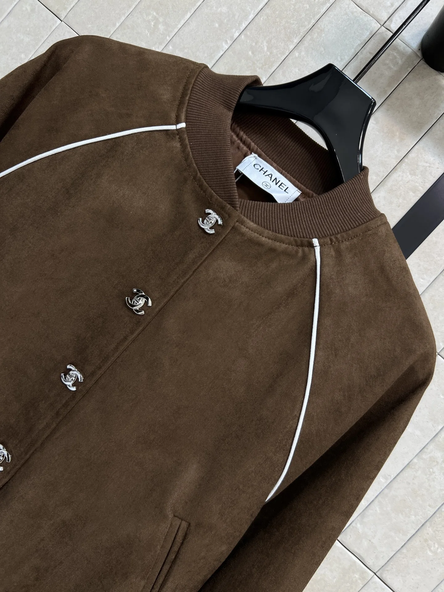 CHANEL Jackets Suede Leather Brown-Black S-L C15202609060019 - Image 2