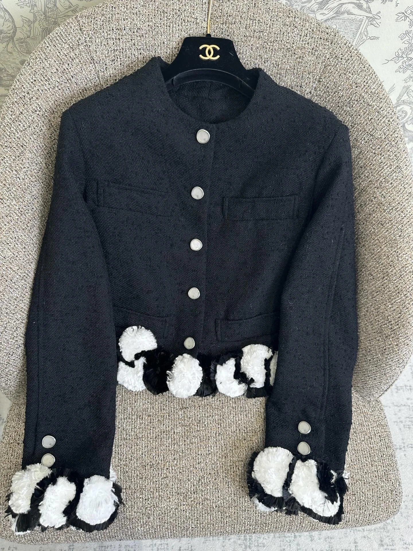 CHANEL Jackets Tweed Black-White S-L F75202609062776 - Image 2