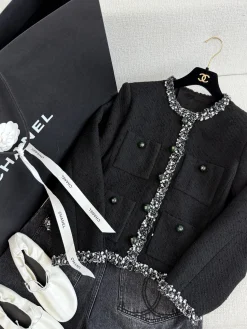 CHANEL Jackets Tweed Black-White S-L F85202609063093