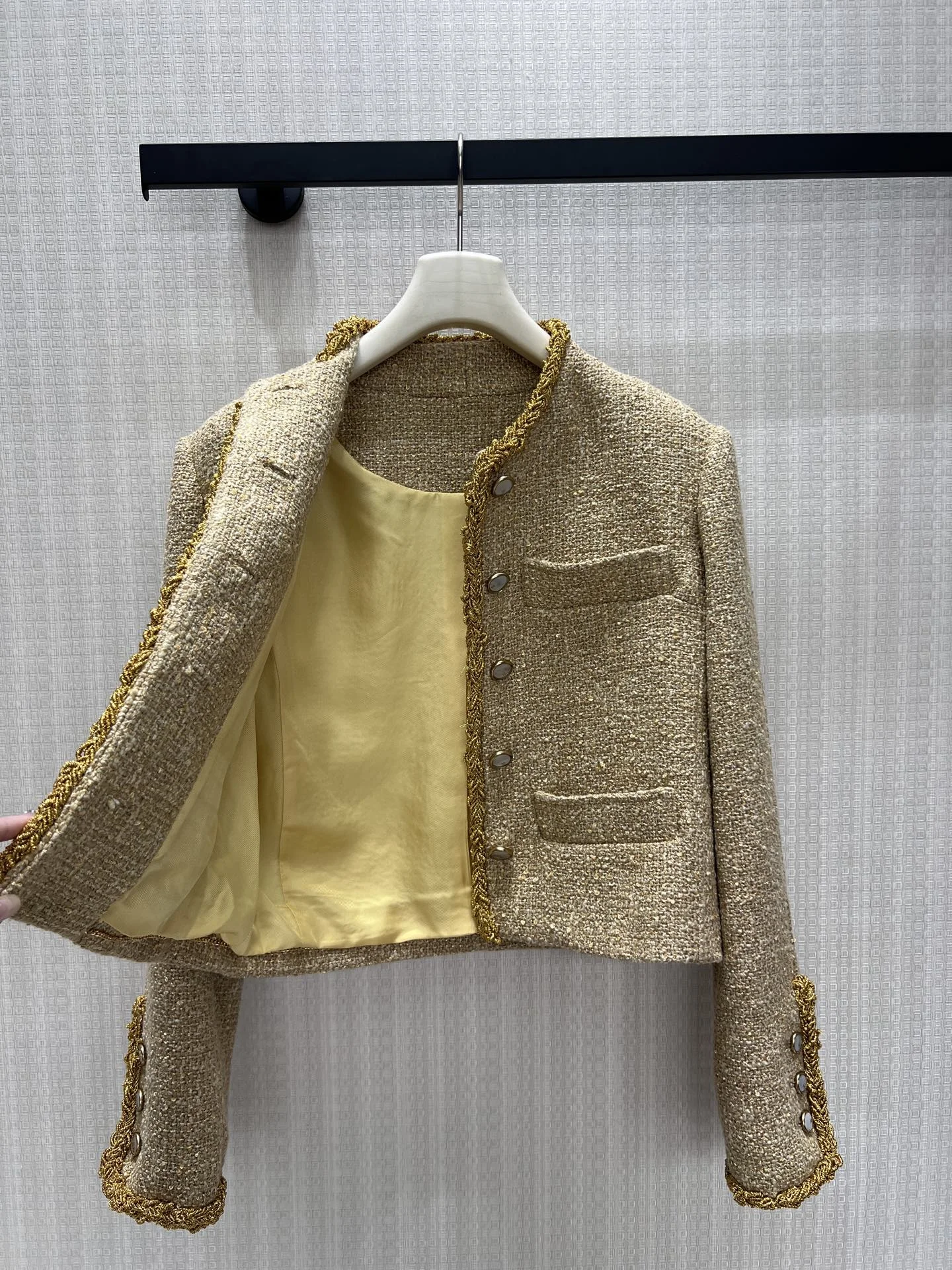 CHANEL Jackets Tweed Blend Gold-Beige 36-40 F65202609060747 - Image 2
