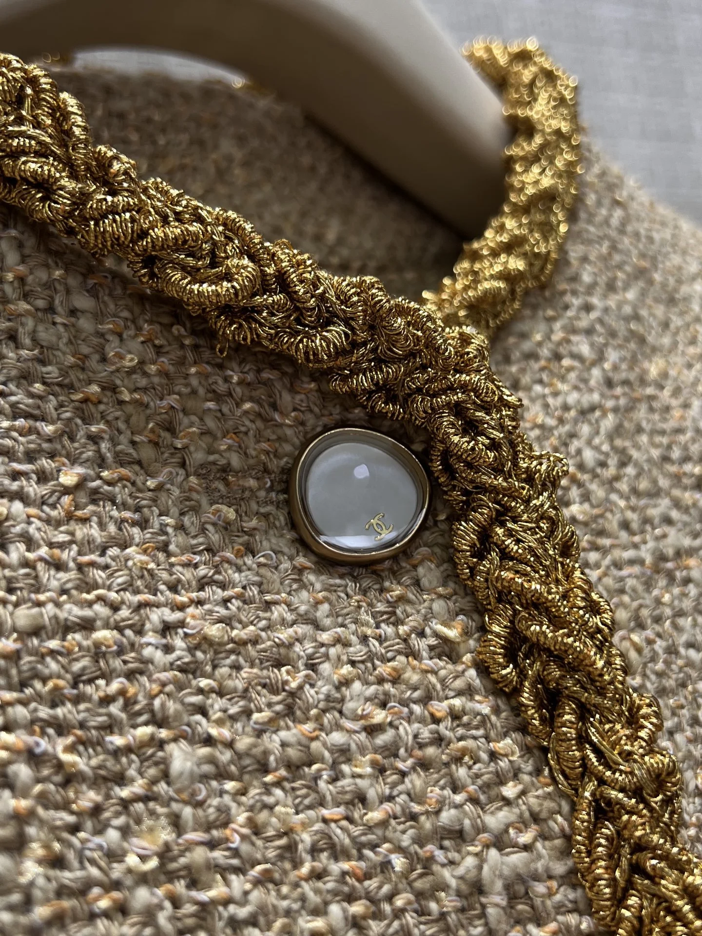 CHANEL Jackets Tweed Blend Gold-Beige 36-40 F65202609060747 - Image 6