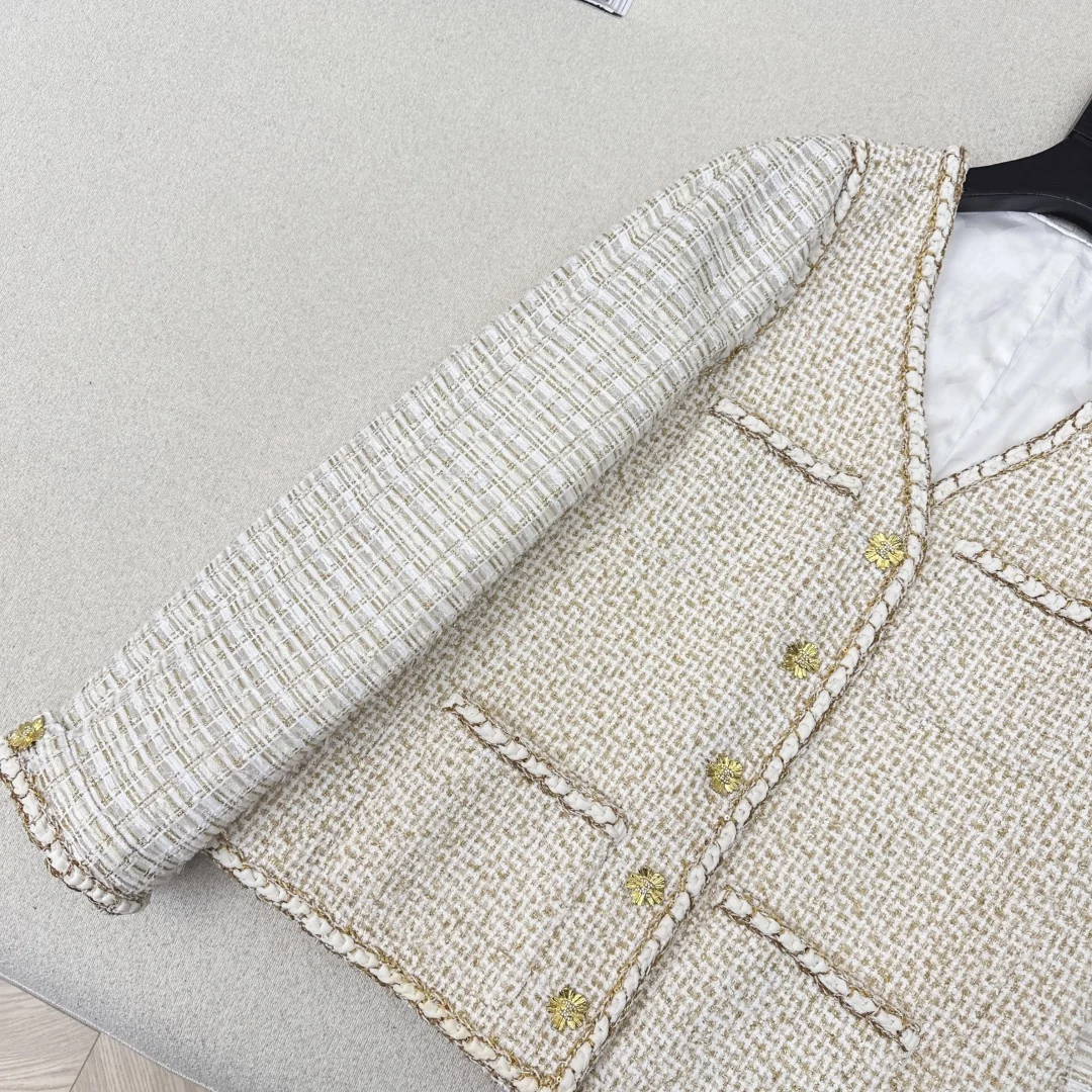 CHANEL Jackets Tweed White-Gold S-L D75202609060558 - Image 5