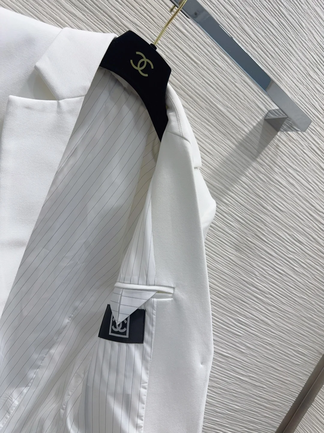 CHANEL Jackets White-Black S-M-L C85202609060908 - Image 3