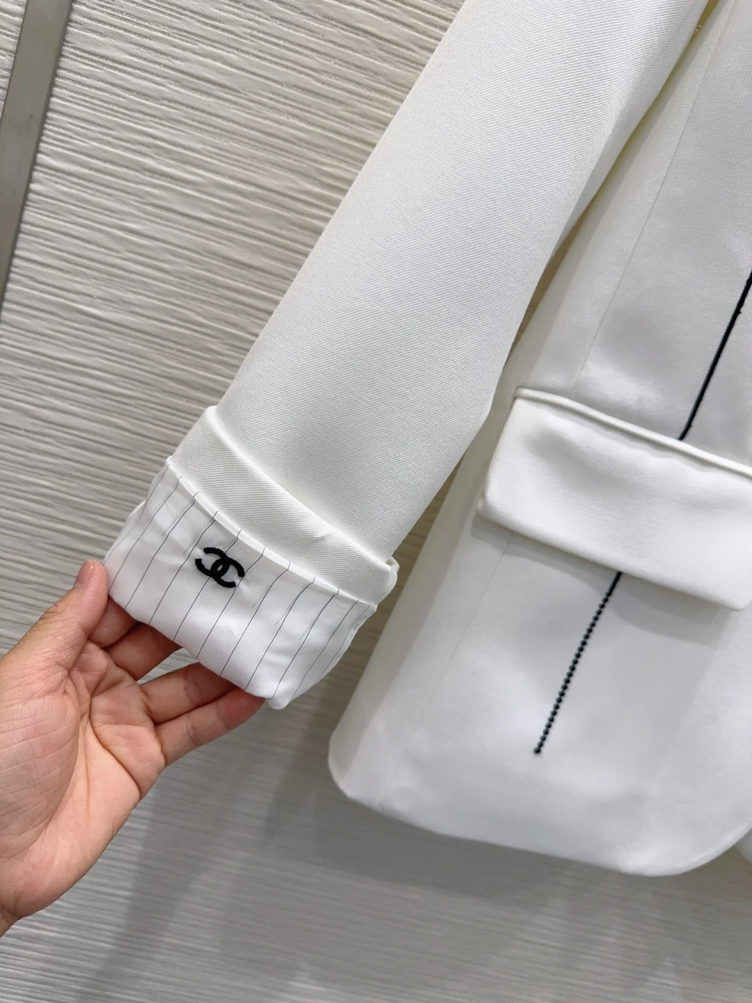 CHANEL Jackets White-Black S-M-L C85202609060908 - Image 6