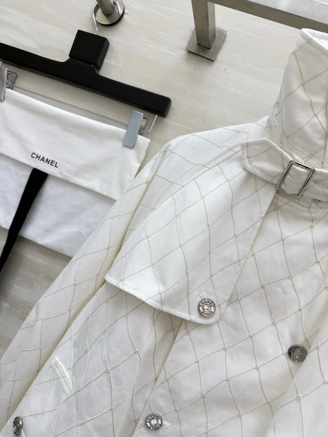 CHANEL Jackets White-Gold S-L D90202609062630 - Image 4