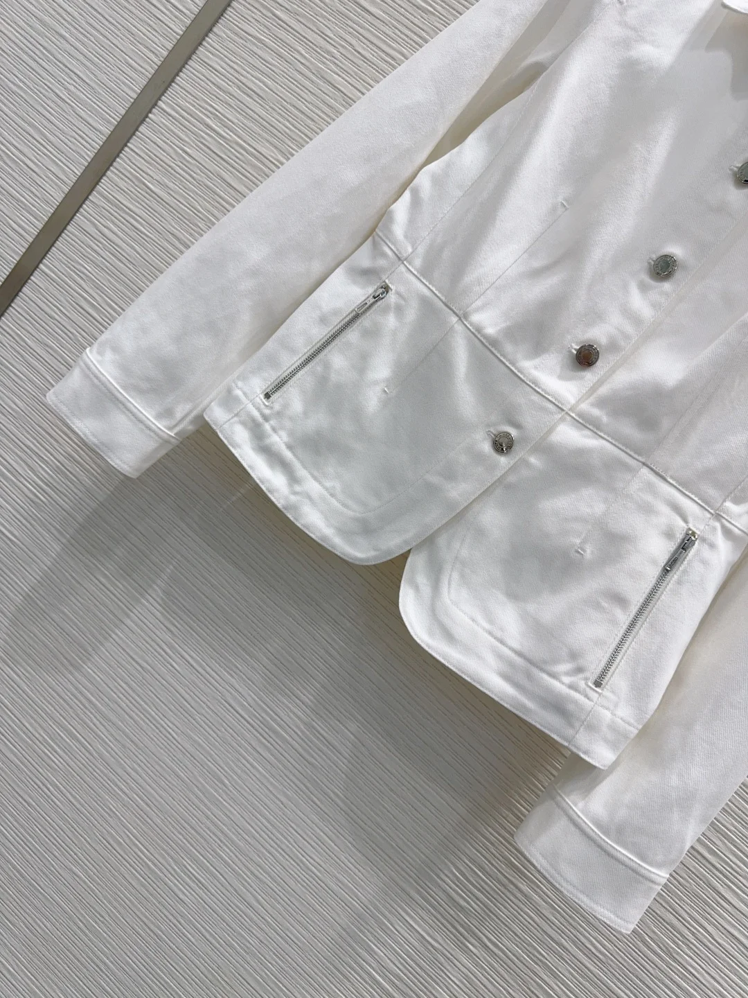 CHANEL Jackets White-Silver S-XL C15202609062929 - Image 4