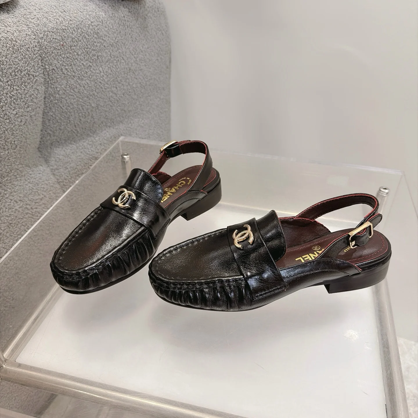 CHANEL Loafers Calfskin Leather Black-Gold EU35-41 B20202609111265 - Image 5