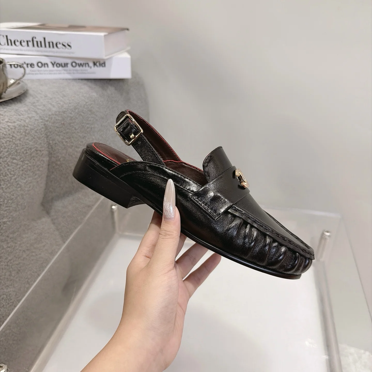 CHANEL Loafers Calfskin Leather Black-Gold EU35-41 B20202609111265 - Image 6