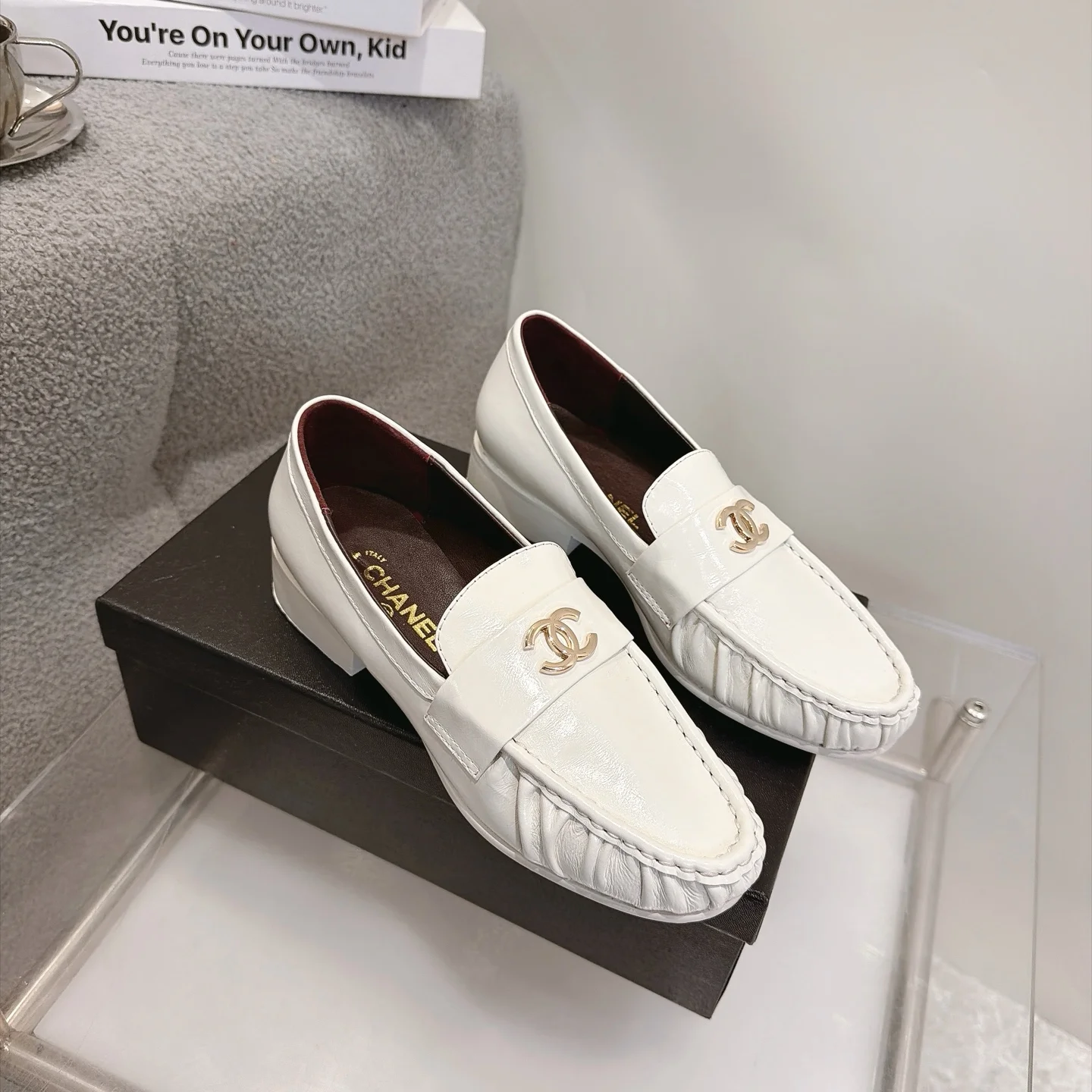 CHANEL Loafers Calfskin Leather White-Gold EU35-41 B20202609111271