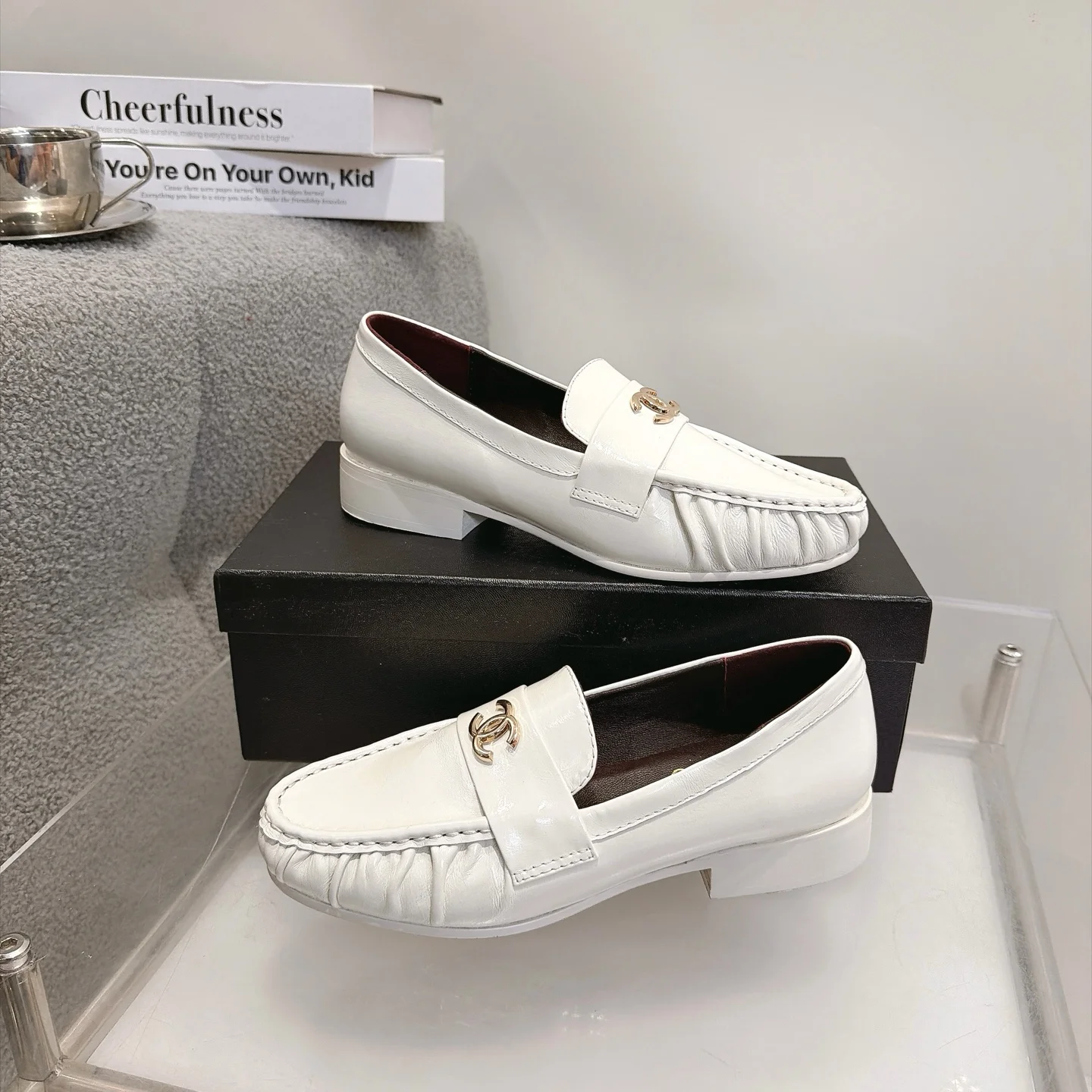 CHANEL Loafers Calfskin Leather White-Gold EU35-41 B20202609111271 - Image 3