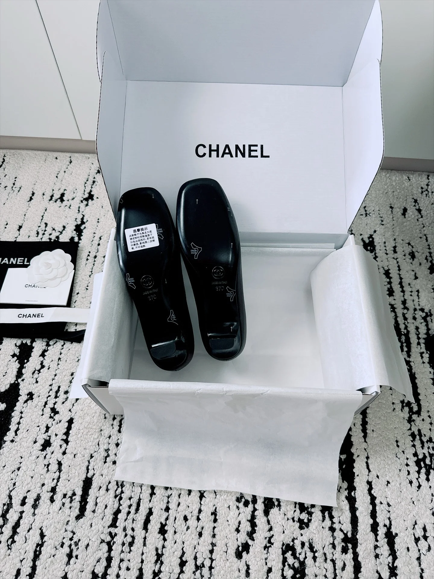 CHANEL Loafers Lambskin Patent Leather Black EU35-41 B70202609110529 - Image 11